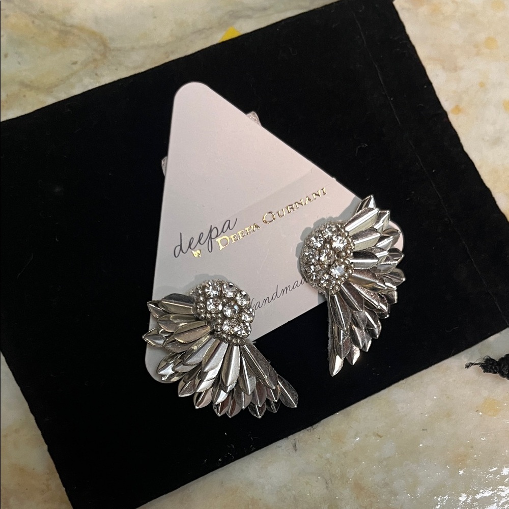 ✨💎 Deepa Gurnani Silver Wing Earrings 🕊️ NWT Luxe Statement Sparkle 🖤✨